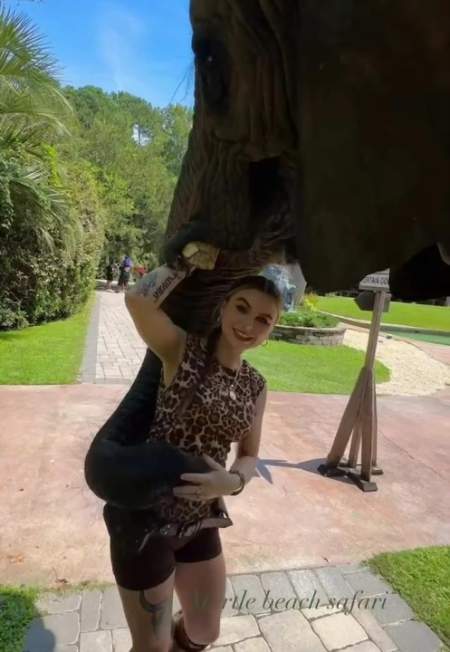 فيديو غريبة #8447